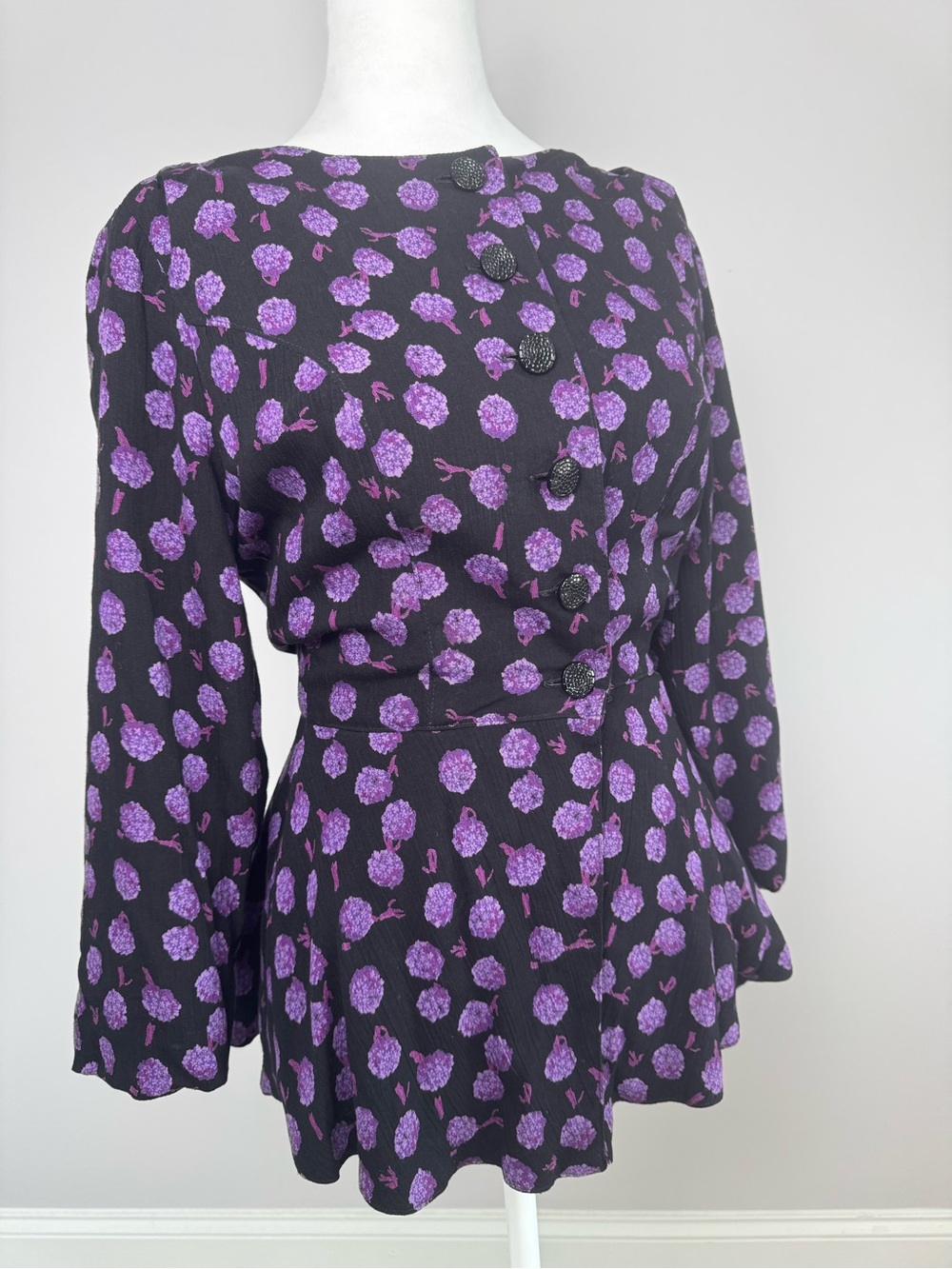 Vintage Flouncy Peplum Top Platinum Dorothy Schoelen Purple Floral Cottagecore